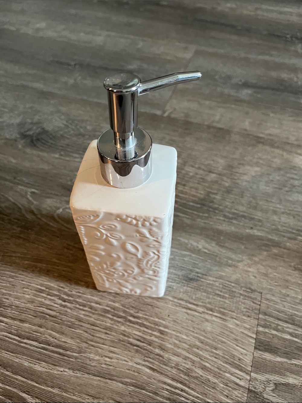 Ceramic Embossed Soap Dispenser in White with Chrome Pump